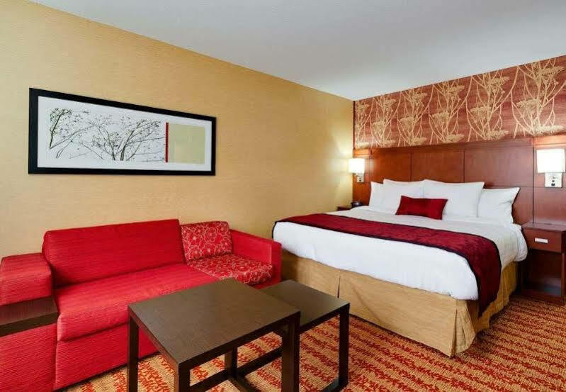 Courtyard Fort Wayne Downtown At Grand Wayne Convention Center Εξωτερικό φωτογραφία